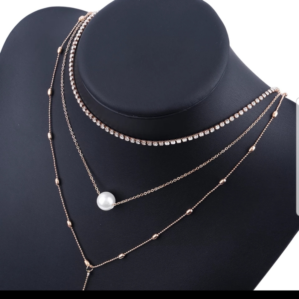 *Carly* Layered Coker and Pearl Necklace - Picture 2 of 6